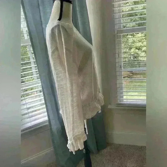 We The Free, Free People White Top XS Tie at Waist and Sleeves Long Sleeves - Picture 6 of 10